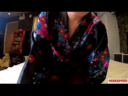 ❤️ Keçika ciwan a cosplay ji seksê hez dike ku bi orgazmê bi şûjinek di hespêk û blowjob de. Keçika Asyayî ya bi pisîka porî û bi cil û bergên kevneşopî yên Japonî di vîdyoya amator de ku masturbasyona bi pêlîstokên qijikê nîşan dide. Sakura 3 OSAKAPORN. ❤❌ Super porno li ku.hentaiser.ru